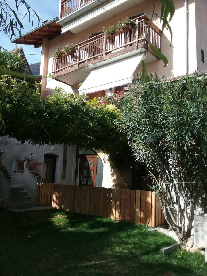 Haus Moeltner - Apartment "Weinansetz" Caldaro Luaran gambar
