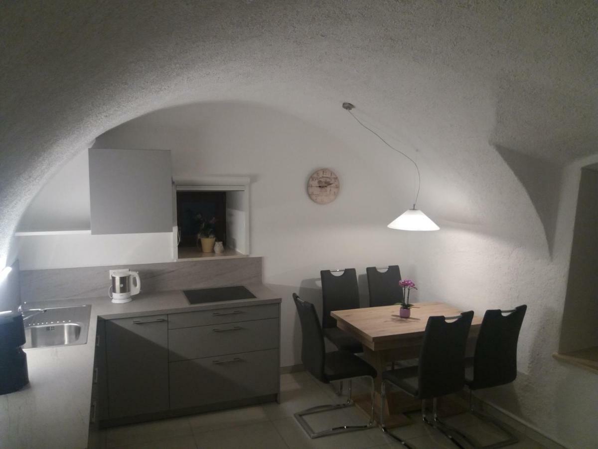 Haus Moeltner - Apartment "Weinansetz" Caldaro Luaran gambar